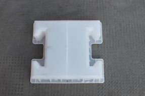 塑料連鎖磚模具的重量是決定它質(zhì)量好壞的主要因素嗎？